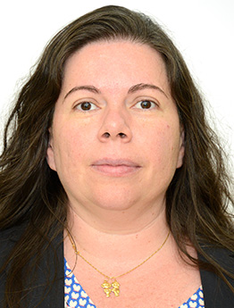 Luciana Paes de Barros Machado Luciana Paes de Barros Machado